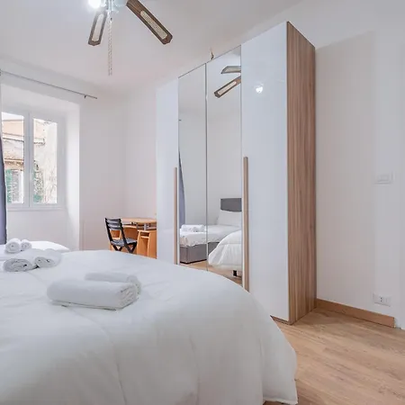 Casa Alessandrina Daire Roma